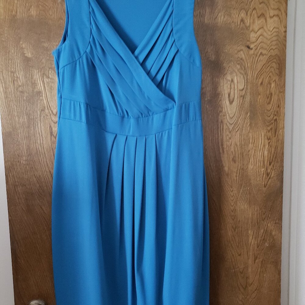 blue sleeveless dress